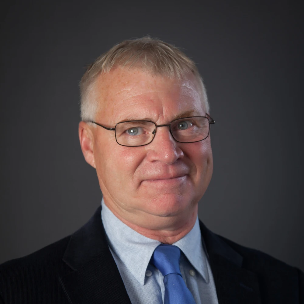 Grundman, Tom